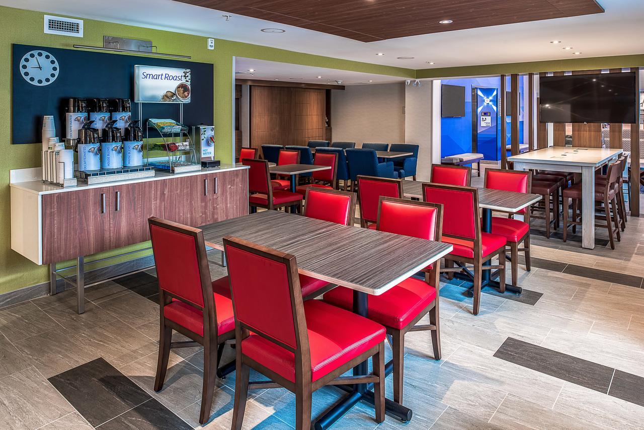 Holiday Inn Express & Suites Halifax - Bedford By Ihg Exterior foto